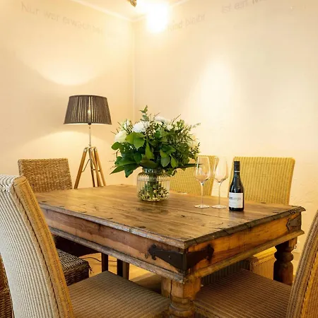 Bollants Im Park, Autograph Collection