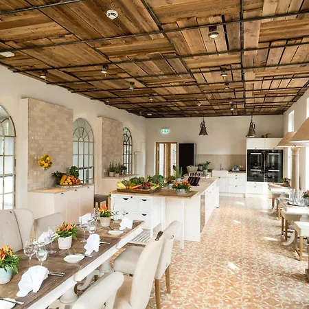 Bollants Im Park, Autograph Collection 4*